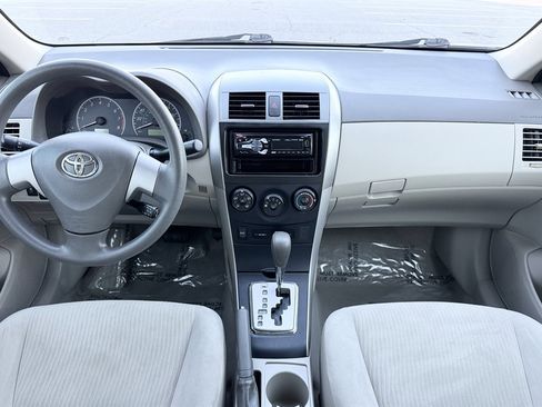 Used 2010 Toyota Corolla LE image 33