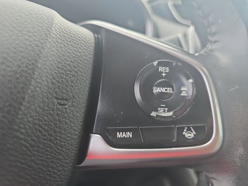 Used 2019 Honda CR-V Touring image 17