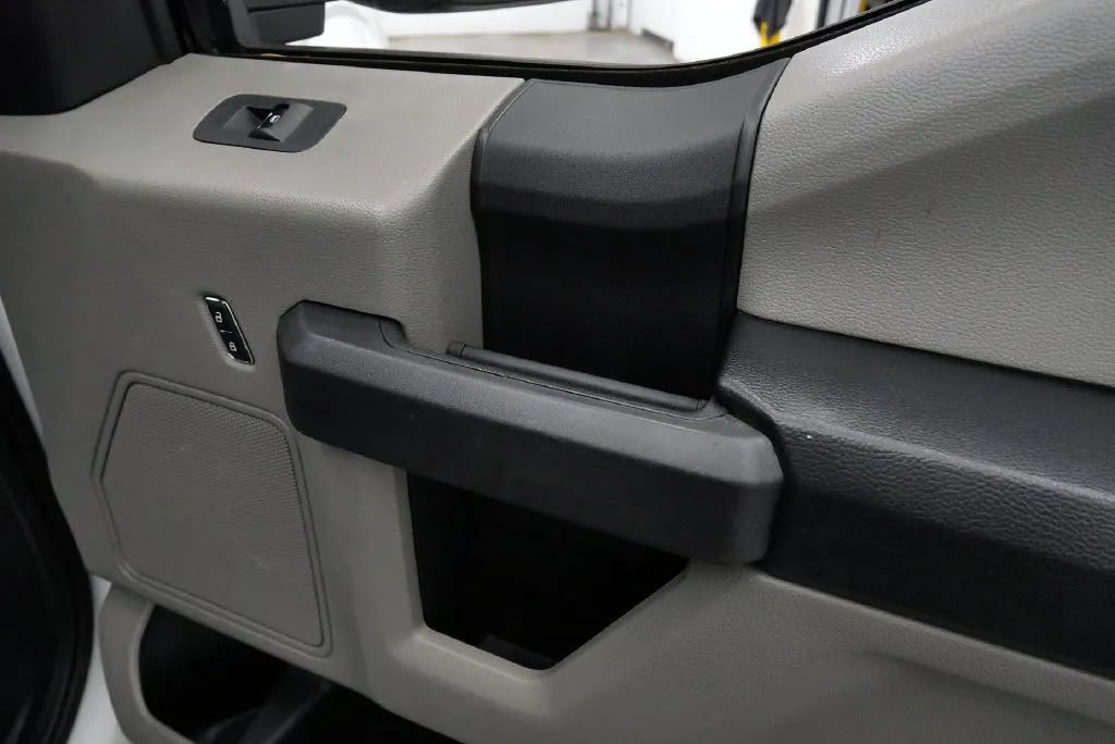 Used 2018 Ford F150 XL w/ Equipment Group 101A Mid AWD/4WD image 16