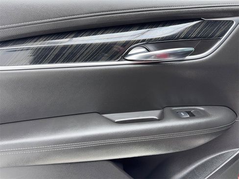 Used 2020 Cadillac XT6 Premium Luxury image 42