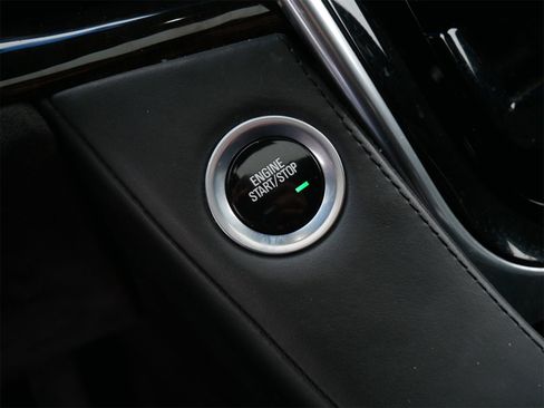 Used 2019 Cadillac Escalade ESV Platinum image 21