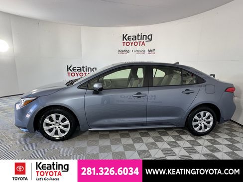 Certified 2025 Toyota Corolla LE FWD image 9