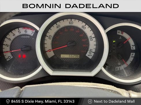 Used 2012 Toyota Tacoma PreRunner w/ SR5 Pkg RWD image 2