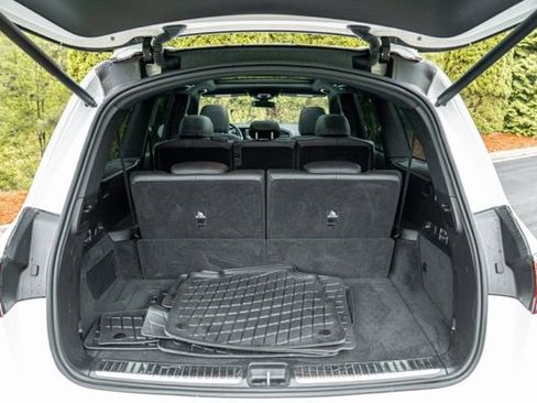 Used 2023 Mercedes-Benz GLS 450 4MATIC w/ AMG Line Exterior image 21