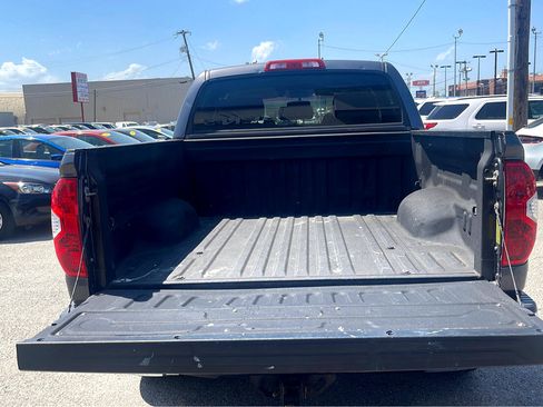 Used 2015 Toyota Tundra SR5 image 9