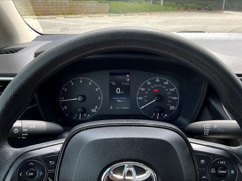 Used 2023 Toyota Corolla LE FWD image 25