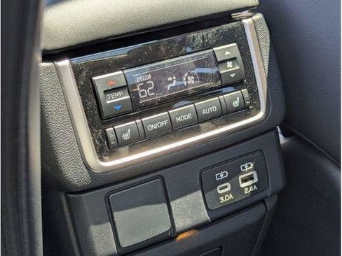 Used 2026 Subaru Ascent Limited AWD/4WD image 75