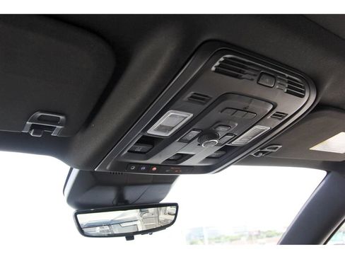 Certified 2023 Cadillac Escalade Premium Luxury w/ Performance Package AWD/4WD image 28