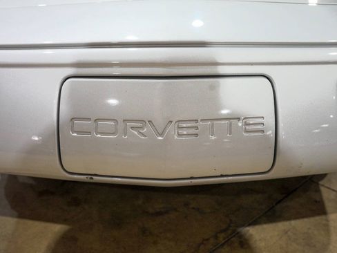 Used 1996 Chevrolet Corvette Convertible RWD image 36