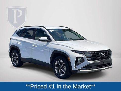 Used 2025 Hyundai Tucson SEL FWD image 2