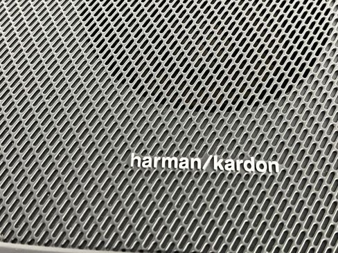 Used 2023 Volvo XC60 B5 Plus w/ Climate Package image 14