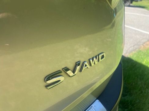 Used 2023 Nissan Rogue SV AWD/4WD image 4