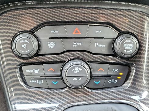 Used 2016 Dodge Challenger R/T Scat Pack RWD image 24