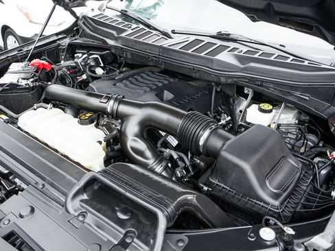 Used 2022 Ford F150 XLT w/ Equipment Group 302A High AWD/4WD image 12