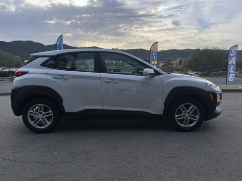 Used 2020 Hyundai Kona SE image 4