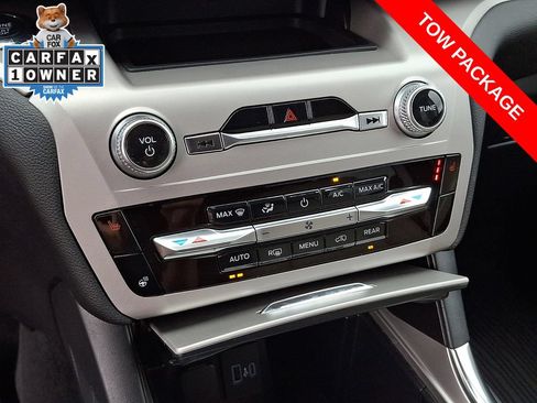 Used 2022 Ford Explorer XLT w/ Equipment Group 202A AWD/4WD image 15