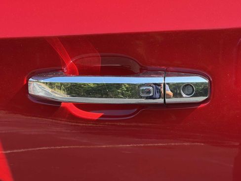 Used 2019 GMC Sierra 1500 SLT w/ SLT Premium Plus Package AWD/4WD image 42