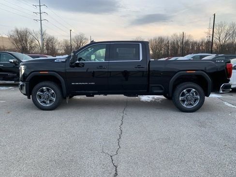 New 2026 GMC Sierra 2500 SLE w/ SLE Value Package; image 7