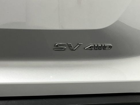 Used 2024 Nissan Pathfinder SV image 28