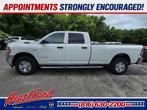 Used 2022 RAM 2500 Tradesman w/ Chrome Appearance Group AWD/4WD image 3