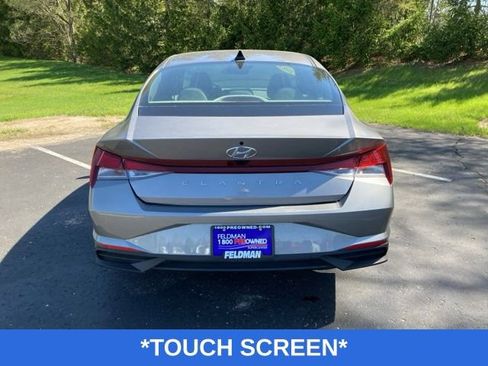 Used 2023 Hyundai Elantra SEL w/ Convenience Package FWD image 7
