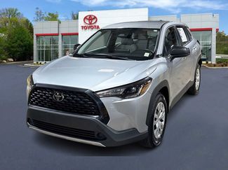 Used 2024 Toyota Corolla Cross L AWD/4WD video 1