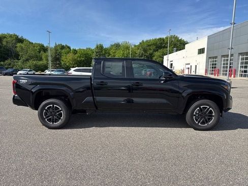 Used 2026 Toyota Tacoma TRD Sport AWD/4WD image 11