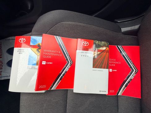 Used 2025 Toyota Camry LE image 29