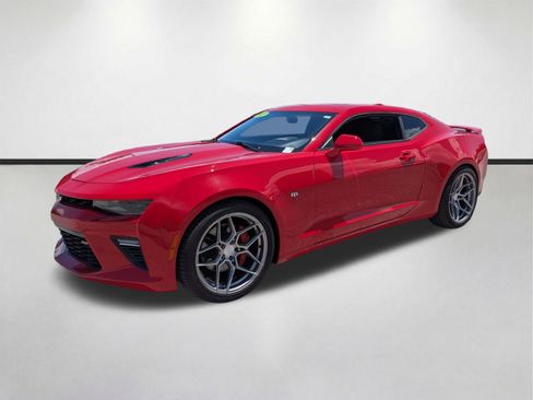 Used 2017 Chevrolet Camaro SS RWD image 8