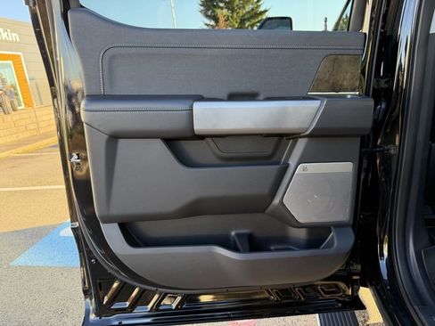 Used 2024 Ford F450 Lariat w/ Lariat Ultimate Package image 32