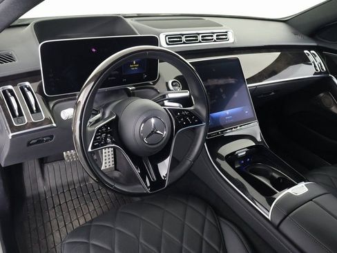 Used 2023 Mercedes-Benz S 580 4MATIC Sedan image 7