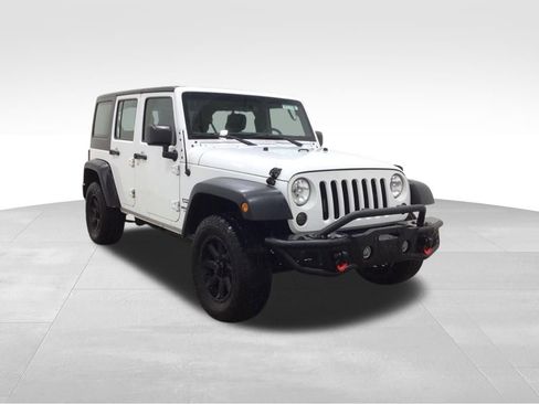 Used 2016 Jeep Wrangler Unlimited Sport w/ Connectivity Group AWD/4WD image 5