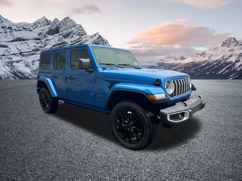 New 2025 Jeep Wrangler Unlimited Sahara w/ Safety Group AWD/4WD image 7
