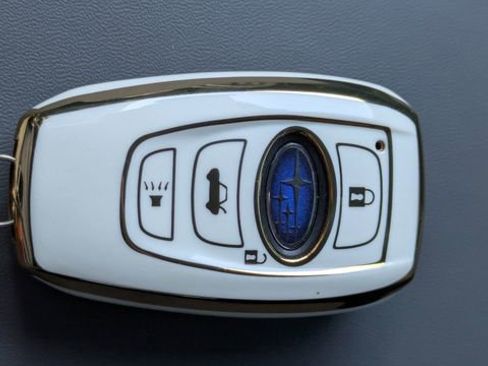 Used 2025 Subaru Crosstrek 2.0i Premium image 37