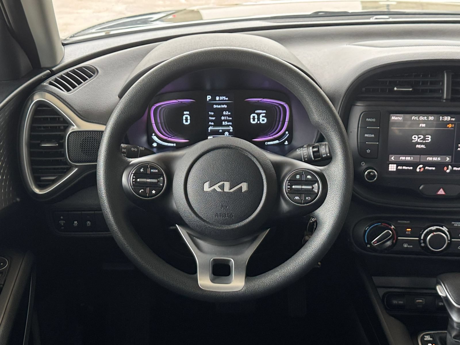 Used 2025 Kia Soul LX w/ LX Technology Package FWD image 25