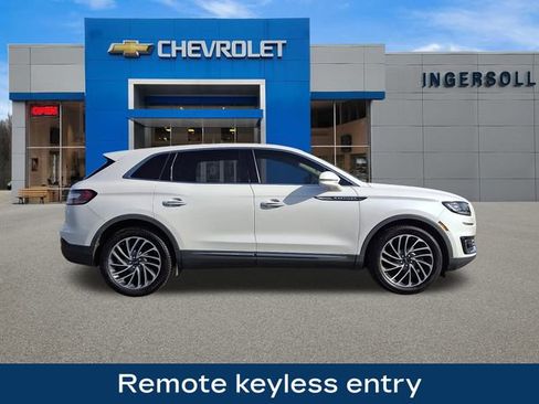 Used 2019 Lincoln Nautilus Reserve image 10