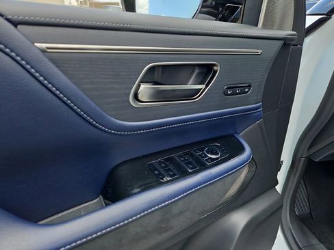 Certified 2026 INFINITI QX80 4WD w/ Sport Exterior Package image 25