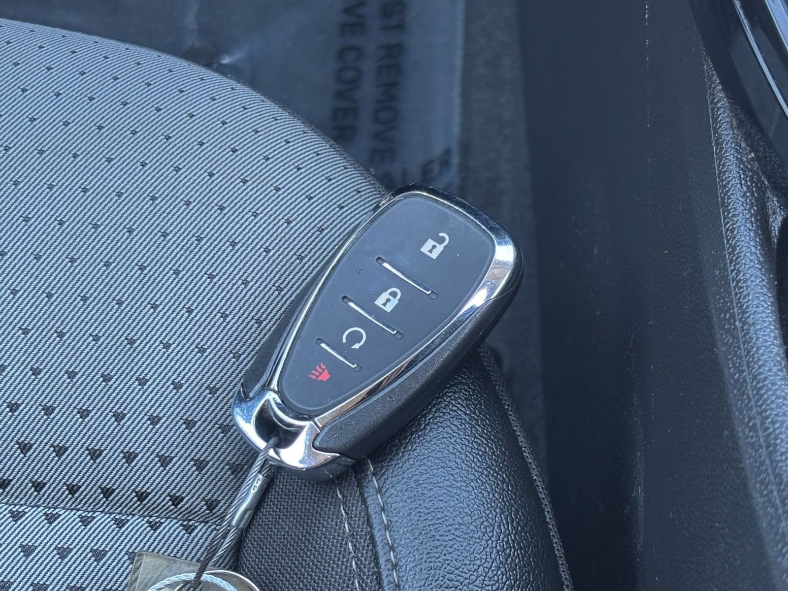 Used 2025 Chevrolet Trax LT FWD image 18