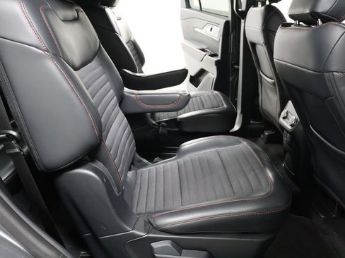 Used 2026 Ford Explorer ST-Line AWD/4WD image 31