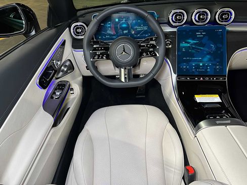 New 2026 Mercedes-Benz CLE 300 4MATIC Cabriolet image 40