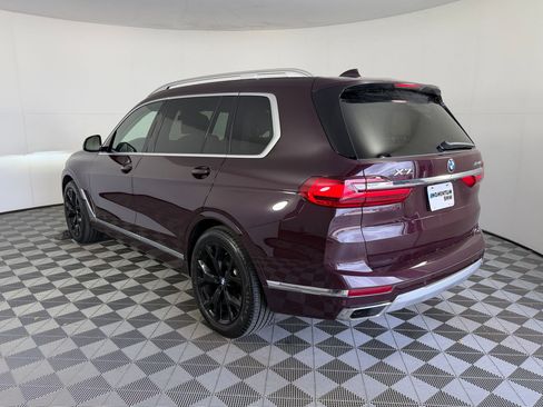 Used 2022 BMW X7 xDrive40i w/ Executive Package image 3