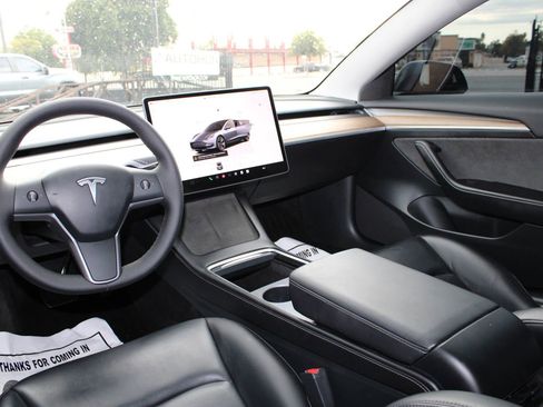 Used 2023 Tesla Model 3 Standard Range image 25