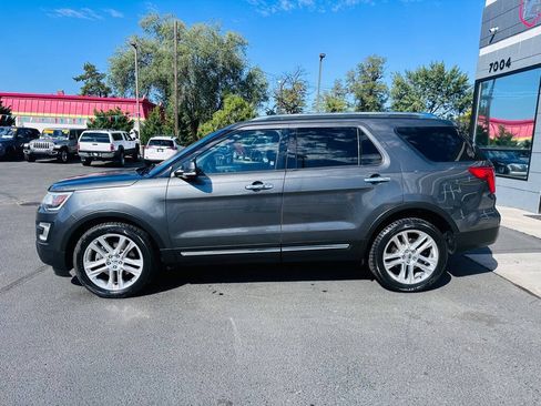 Used 2017 Ford Explorer Limited AWD/4WD image 4
