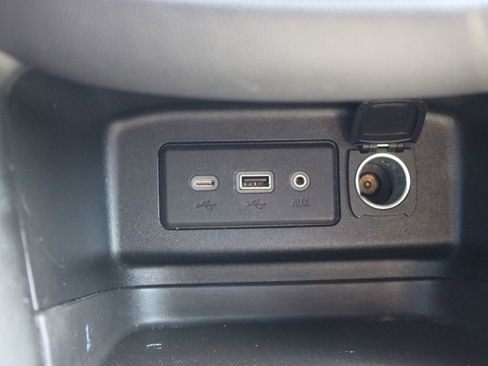 Used 2021 Chevrolet Equinox LT image 39