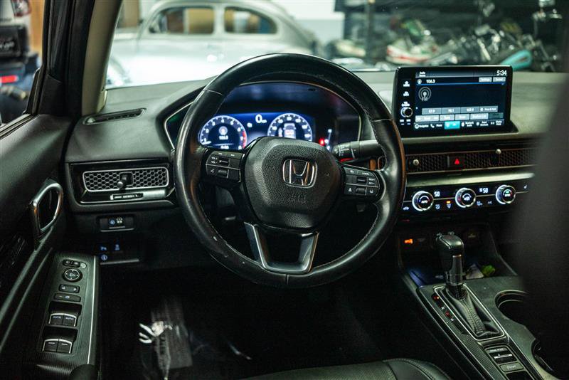 Used 2022 Honda Civic Touring image 15