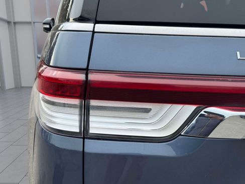 Used 2023 Lincoln Navigator L Reserve image 10