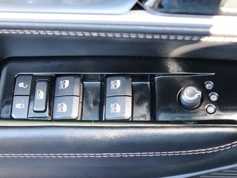 Used 2024 Jeep Wagoneer L Series II w/ Flexible Seating Group AWD/4WD image 54