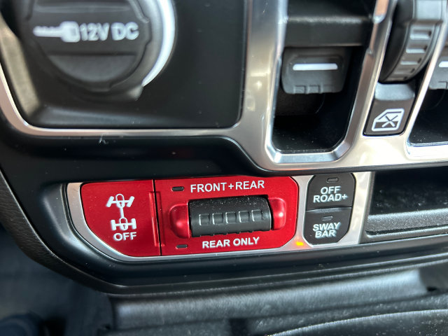 Used 2023 Jeep Gladiator Rubicon w/ Cold Weather Group AWD/4WD image 21