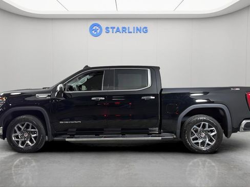 Used 2024 GMC Sierra 1500 SLT AWD/4WD image 3