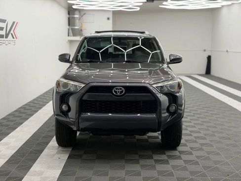 Used 2014 Toyota 4Runner 4WD image 2